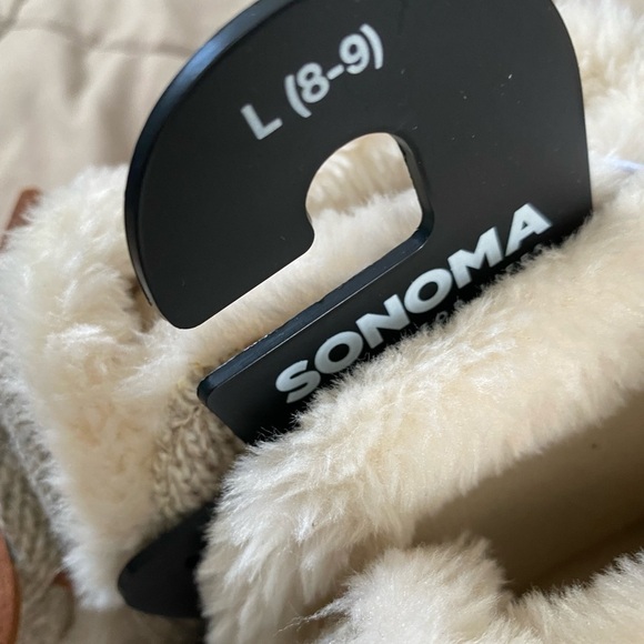 NWT Women's Sonoma Goods For Life®
Sweater Knit Boot Slippers, Size 8-9 large - Picture 4 of 4
